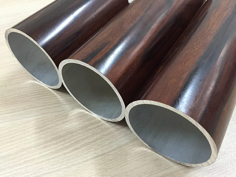 Бесшовные трубы из легированной стали большого диаметра